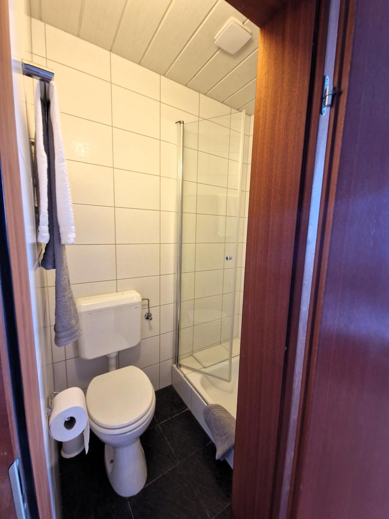 Gaestehaus "Am Weissen Stein" Cochem Phòng bức ảnh